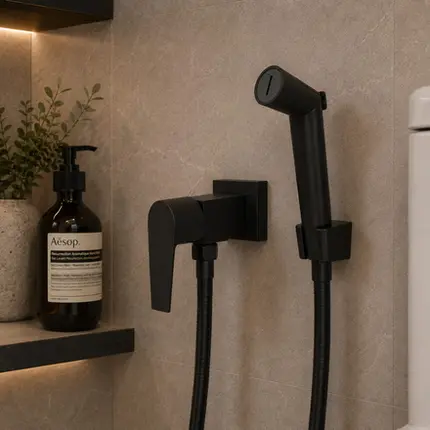Ducha Higiênica Fani Bold Preto Fosco 1739 BK370