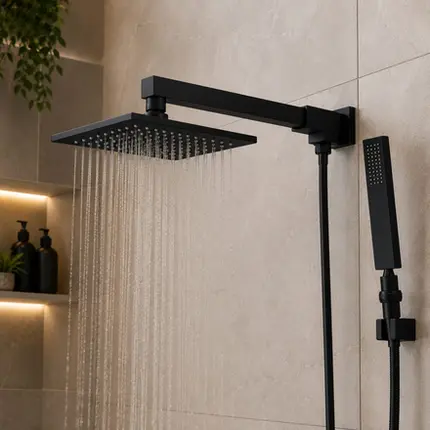 Chuveiro Articulado de Parede com Desviador Fani Versata Preto Fosco 3300 BK120