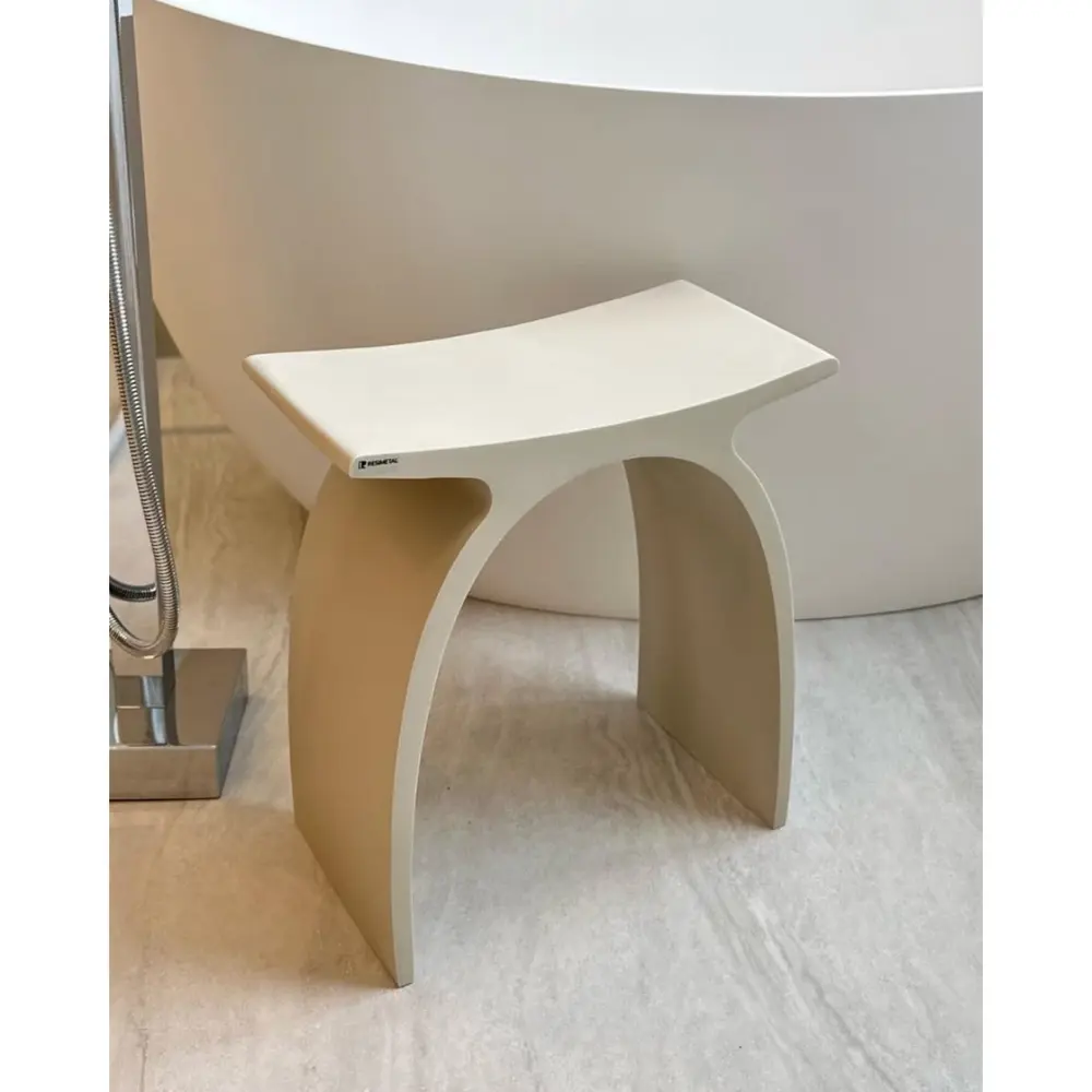 Banqueta Arc em Resina Linho Fosco