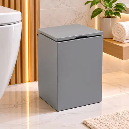 Lixeira Quadrada Slow Close 5,5L em Resina Cinza Claro Fosco