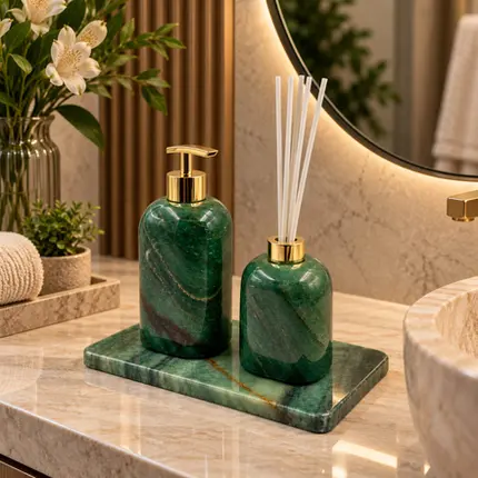 Kit para Banheiro 3 Peças em Quartzo Verde Natural Polido - Dourado